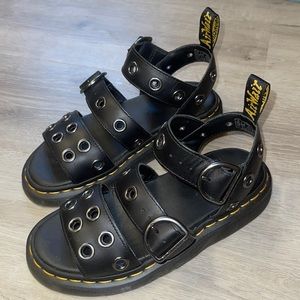 DR MARTINS AIRWAIR GRYPHON HDW GLADIATOR SANDALS SIZE W6 US NWOB